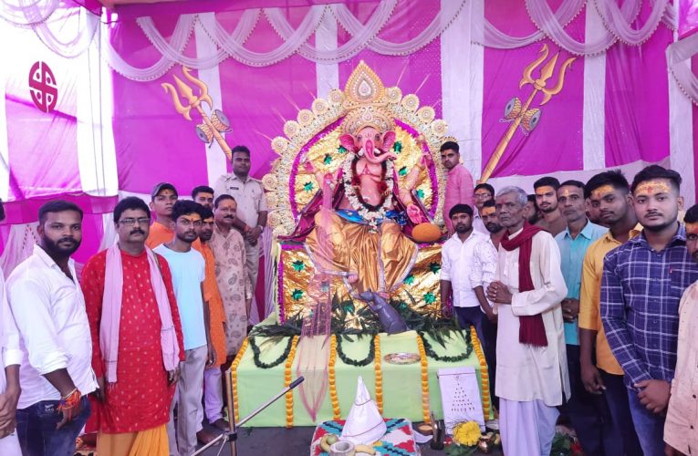 कसमार : सुख शांति और समृद्धि के लिए गणपति महोत्सव का आयोजन