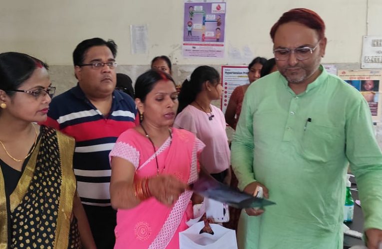 सिस्टम पर उठाया सवाल : डॉ नैयर ने कहा—-सदर अस्पताल में दवा नहीं, ओपीडी में समय पर नहीं पहुंचते डॉक्टर, मरीजों को बहला-फुसलाकर भेजा जाता है इलाज के लिए प्राइवेट अस्पताल 