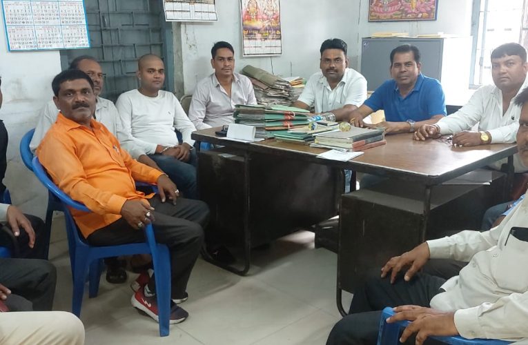 बेरमो : ठेका मजदूरों की समस्याओं को लेकर सीसीएल सीकेएस 15 से 18 सितंबर तक करेगा गेट मीटिंग, 19 सितंबर को क्षेत्रीय महाप्रबंधक कार्यालय पर धरना प्रदर्शन