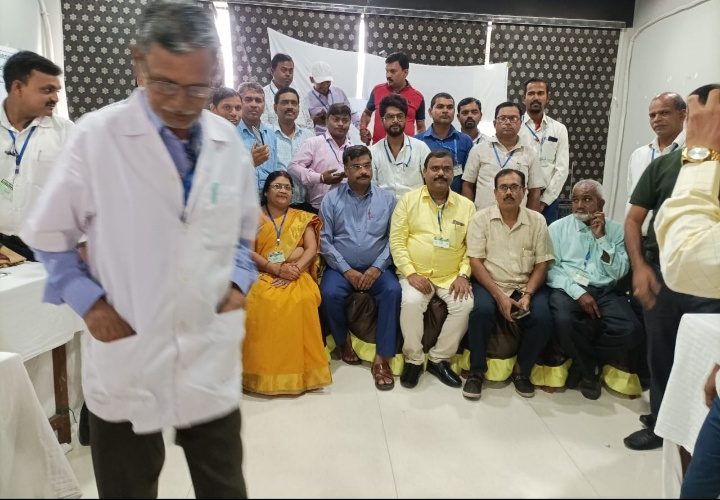 कार्यशाला : गिरिडीह में आयोजित दो दिवसीय इलेक्ट्रो होम्योपैथिक कार्यशाला में झारखंड व बिहार के चिकित्सकों ने लिया हिस्सा, डॉ रिहानुल ने कहा—इस पैथी में हर रोग का इलाज है संभव है