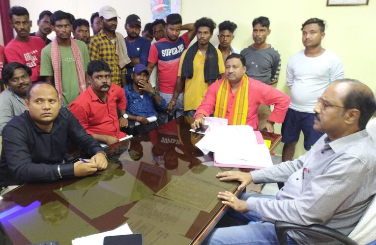 हर माह साफ सफाई पर लगभग 50 से 60 लाख होता है ख़र्च, फिर भी निगम क्षेत्र में हर जगह है गंदी का अंबार, पूर्व मेयर भोलू ने कहा—-10 दिन में करें समस्या का समाधान, नहीं तो होगा आंदोलन