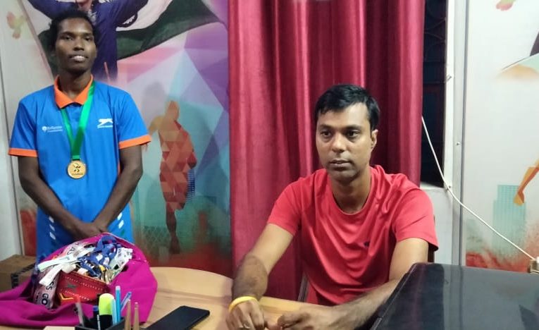 कुवैत में आयोजित अंतरराष्ट्रीय एथलेटिक्स गेम में 800 मीटर की दौड़ में आशा ने गोल्ड मेडल हासिल कर बनाया नया रिकॉर्ड, बढ़ाया झारखंड के साथ बोकारो थर्मल का नाम