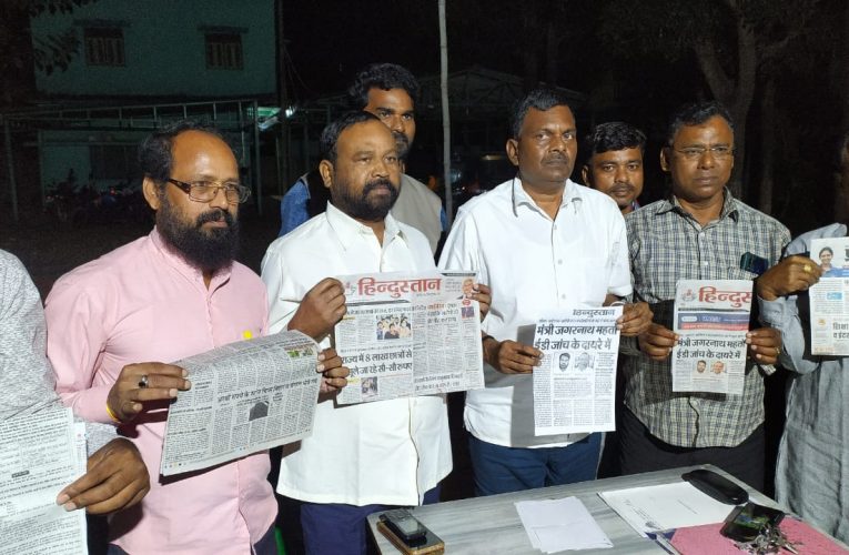 प्रहार : गोमिया विधायक डॉ लंबोदर बोले दारू विभाग का असर, पीएचईडी होल्‍डर को कह रहे अनपढ़, 2019 में हराए थे, 2024 में बोरियां-बिस्तर बंधवाकर भेज देंगे मुरुबन्दा