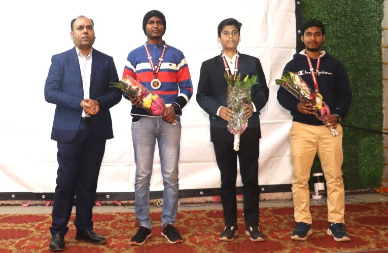 मेंटर्स एडुसर्व के माध्यम से विद्यार्थियों को इंजीनियरिंग और मेडिकल प्रवेश परीक्षा उत्तीर्ण करने का मिलेगा मौका 