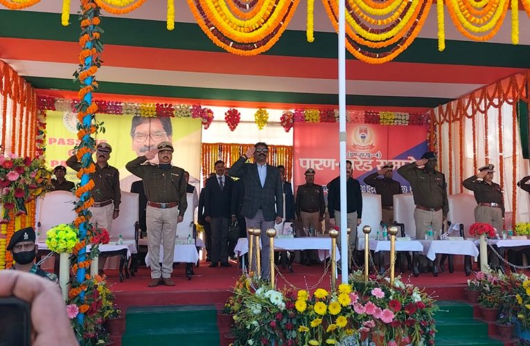 1892 जवान प्रशिक्षण प्राप्त कर राज्य की सेवा में देंगे अपना योगदान, सीएम हेमंत ने कह—-पुलिस विभाग में महिलाओं की बढ़ रही भागीदारी महिला सशक्तिकरण का है मिसाल 