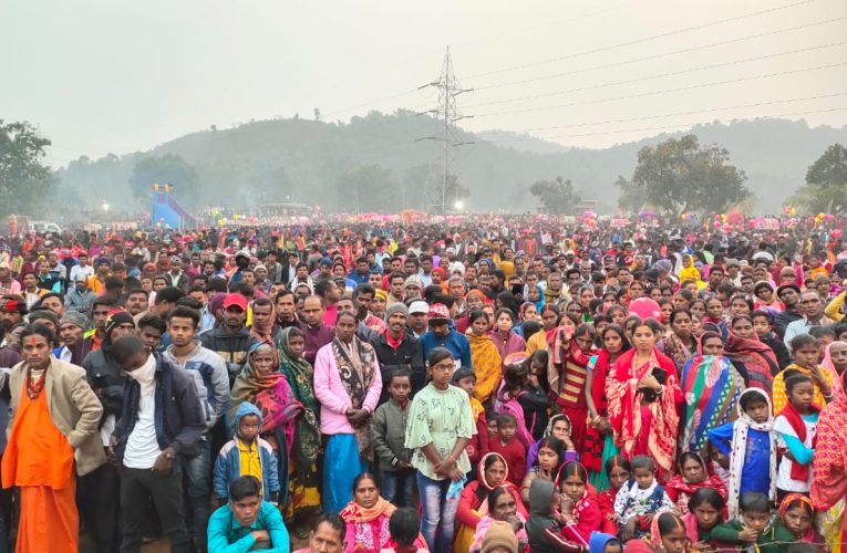 Tusu Mela: सेवाती टुसू मेला में उमड़ी हजारों की भीड़, विधायक लंबोदर महतो ने कहा —कसमार प्रखंड में चौतरफा हो रहा है विकास कार्य