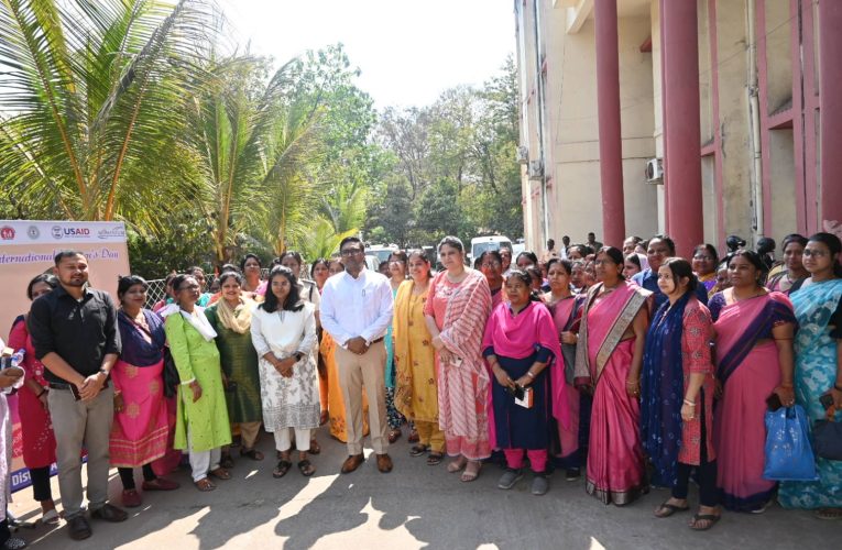 महिलाएं किसी भी क्षेत्र में कम नहीं, कुशलता से कर रही हैं दायित्वों का निर्वाहन