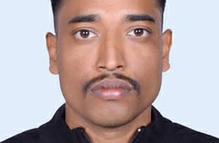 Bokaro : बोकारो के राष्ट्रीय बास्केट बॉल खिलाड़ी शिव का निधन, तिरंगा ओढाकर अंतिम विदाई देते सीआइएसएफ जवान