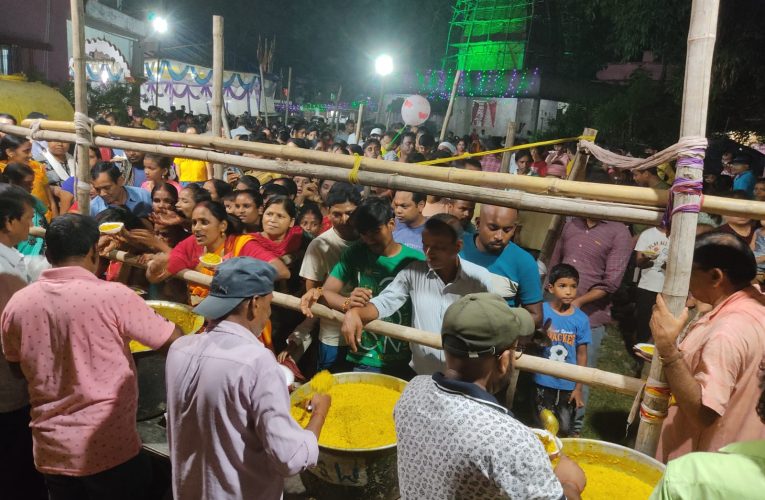 Bokaro: सेक्टर 2सी मनसा मंदिर परिसर में सर्पों की देवी मां मनसा की पूजनोत्सव, श्रद्धालुओं ने किया मां का दर्शन