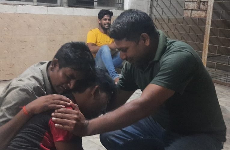 Bokaro : सड़क दुर्घटना में एक की मौत, एक गंभीर, जख्मी का बोकारो जेनरल अस्पताल में चल रहा है इलाज