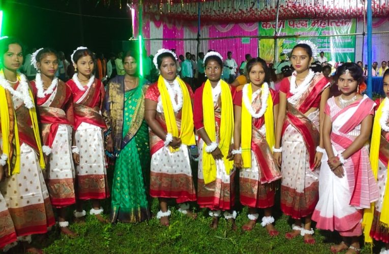 Bokaro : कसमार के मंजूरा में करम परब महोत्सव का आयोजन, रात-भर करम गीतों से गूंजा गांव