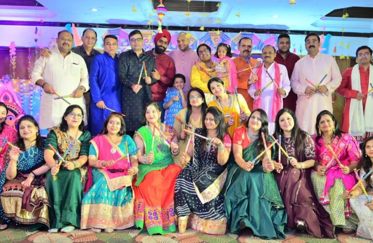 Dandiya-Garba: रोटरी क्लब आफ बोकारो मिडटाउन कपल्स ने किया गरबा व डांडिया महोत्सव का आयोजन