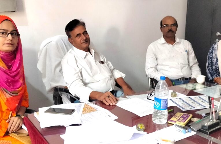 Bokaro: धनवंतरी दिवस की तैयारी को लेकर आयुष विभाग की बैठक, आयुष चिकित्सक हर हाल में अपने दायित्व का करें पालन