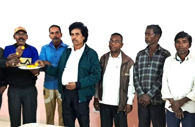 Shibu Soren Birthday: आंदोलनकारियों ने दिशोम गुरू शिबू सोरेन का मनाया 80वां जन्मदिन, काशीनाथ केवट ने कहा–शिबू सोरेन हैं युगपुरुष