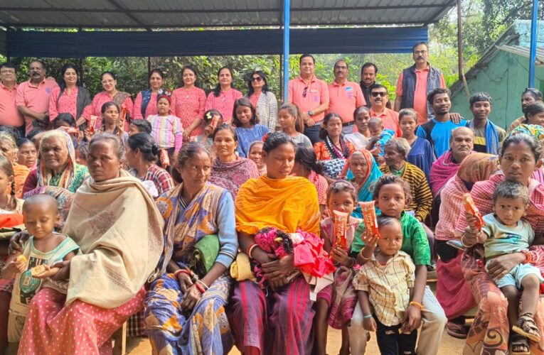 Rotary Club Chas: रोटरी क्लब चास ने जरूरतमंदों के बीच किया कंबल वितरण, अमरदीप ने कहा—जरूरतमंदों की मदद समाज का दायित्व