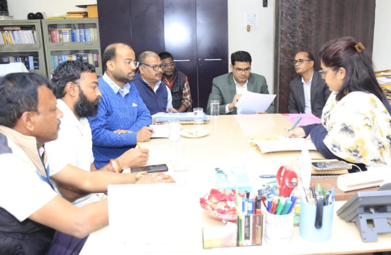 Bokaro News:राष्ट्रीय राजमार्ग निर्माण को लेकर भूमि अधिग्रहण कार्यों की प्रगति की समीक्षा, डीसी ने कहा शिविर लगाकर करें मुआवजा का वितरण