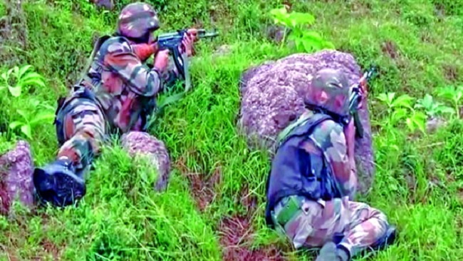 Jammu Kashmir News: पाकिस्तान की सीमा पर भारतीय जवान दोबारा सतर्क, राजौरी में सेना ने की गोलीबारी