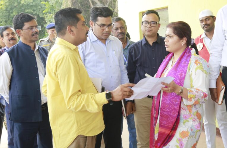 Bokaro News: 1 मार्च को चंद्रपुरा प्रखंड के डीवीसी फुटबाल मैदान में राज्य स्तरीय मेगा विधिक सेवा सशक्तिकरण शिविर का आयोजन, डीसी व एसपी ने लिया तैयारियों का जायजा