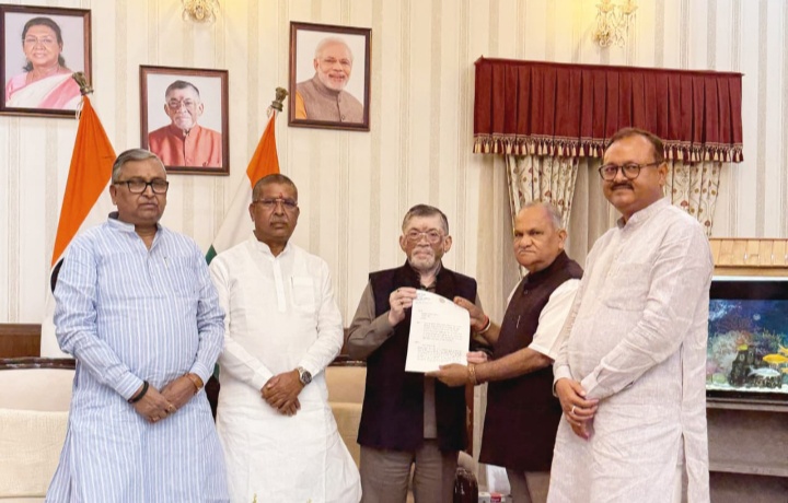 BJP News: भाजपा प्रतिनिधिमंडल ने राज्यपाल को सौंपा ज्ञापन, बोकारो विधायक श्वेता के खिलाफ कार्रवाई की मांग 