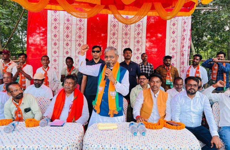 Ghatshila news: घाटशिला की जनता अब परिवर्तन के मूड में है, हेमंत सरकार आदिवासी विरोधी है: बाबूलाल मरांडी